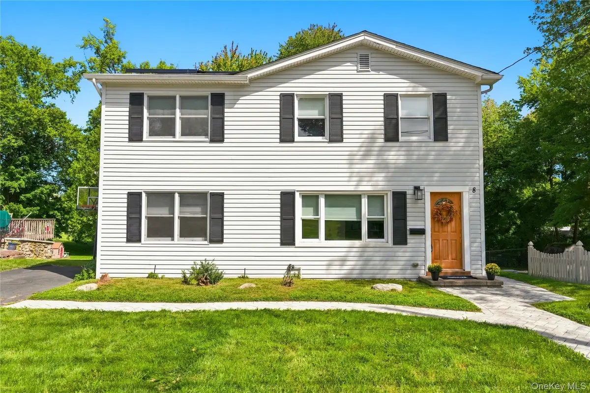 8 Loran Court, Nanuet, NY 10954 - #1