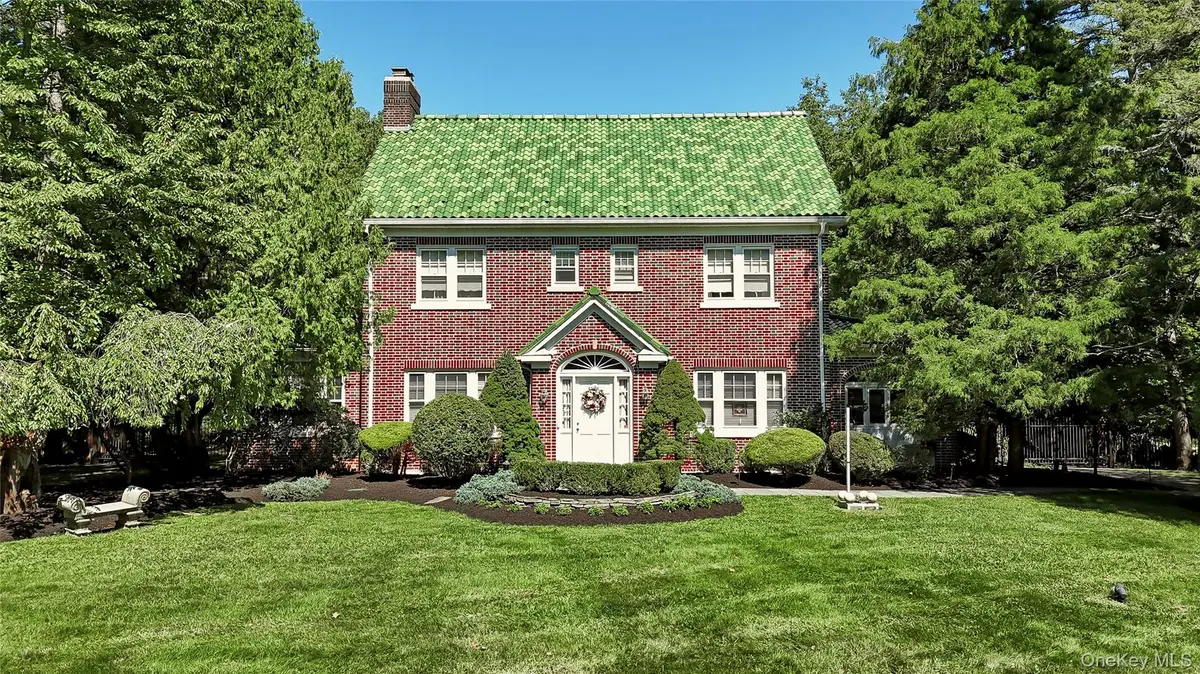 20 Demarest Avenue, West Nyack, NY 10994 - #1