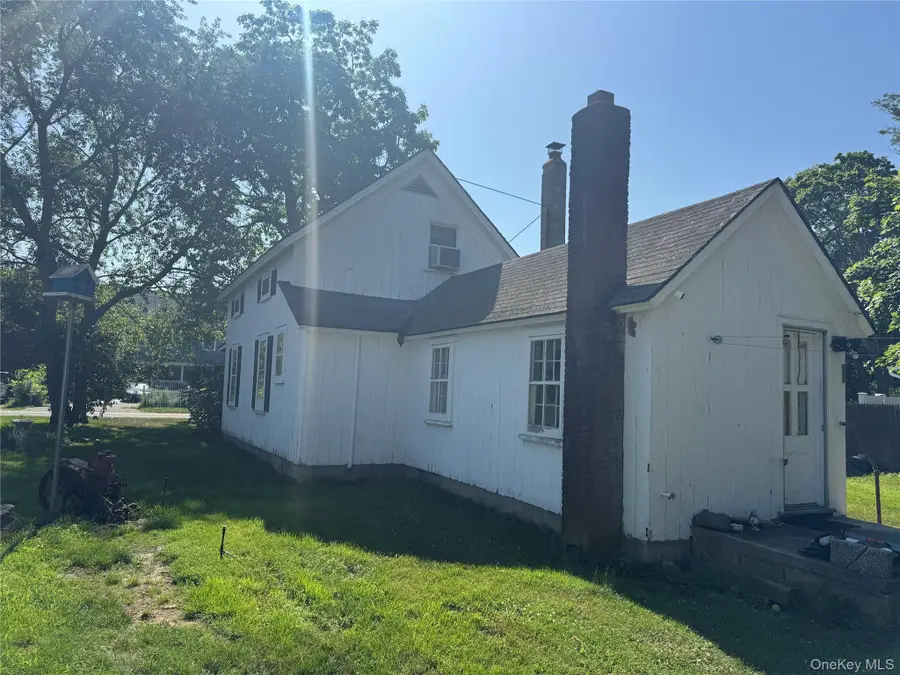 30 Clinton Street, Center Moriches, NY 11934 - #2