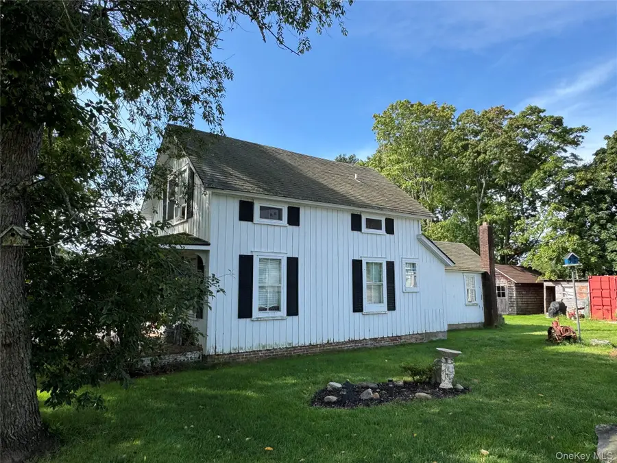 30 Clinton Street, Center Moriches, NY 11934 - #3