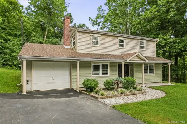 2 Lilac Hill Road, New Windsor, NY 12553
