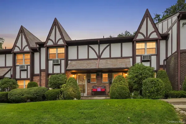 72 Yorkshire Drive, Suffern, NY 10901