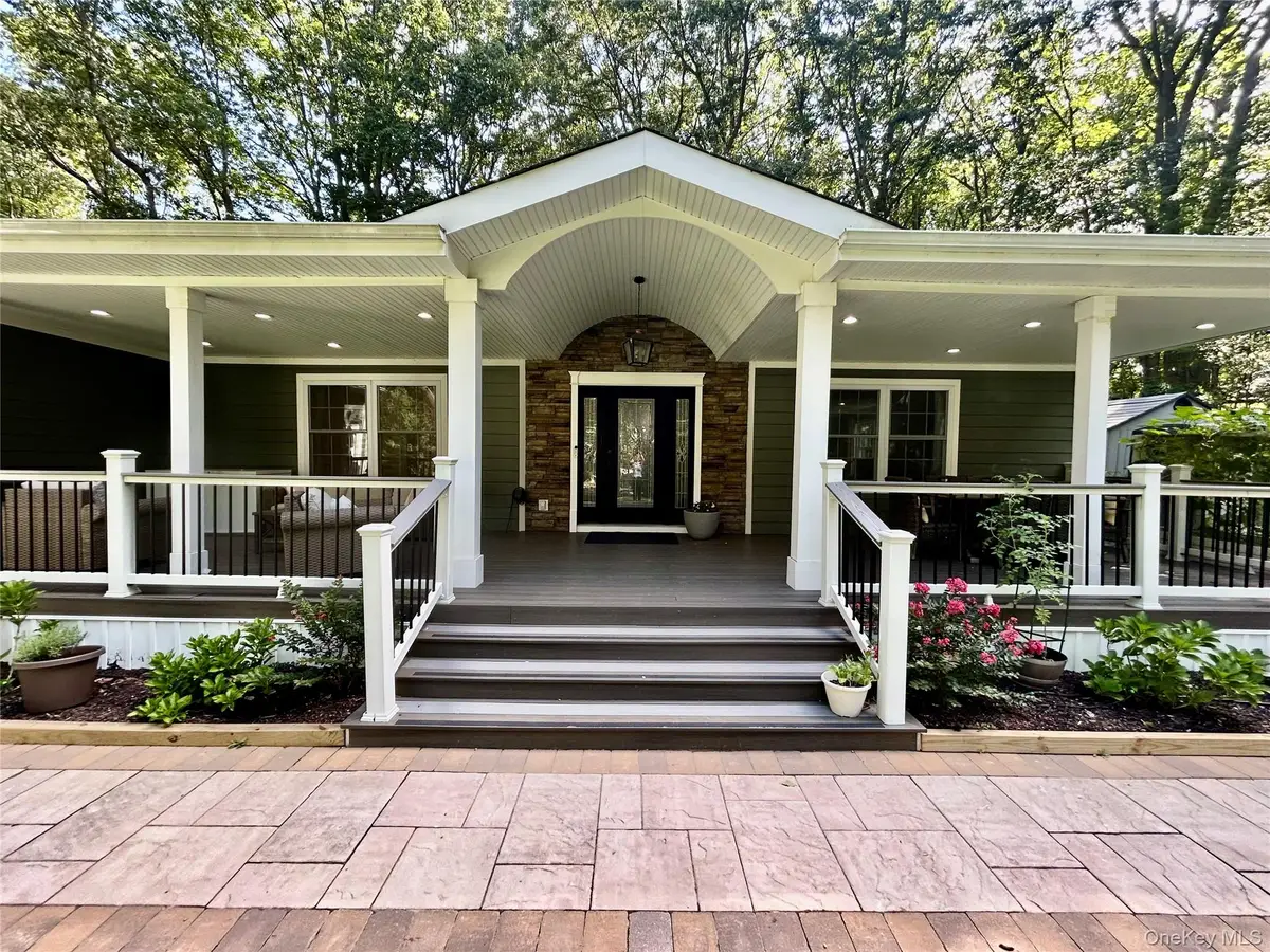 5 Cricket Hollow Road, Setauket, NY 11733 - #1