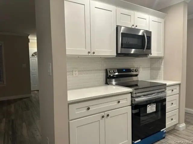 121 Whalers Cove, Babylon, NY 11702 - #3