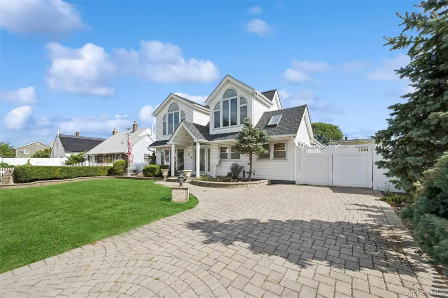 63 Stone Lane, Levittown, NY 11756 - #2