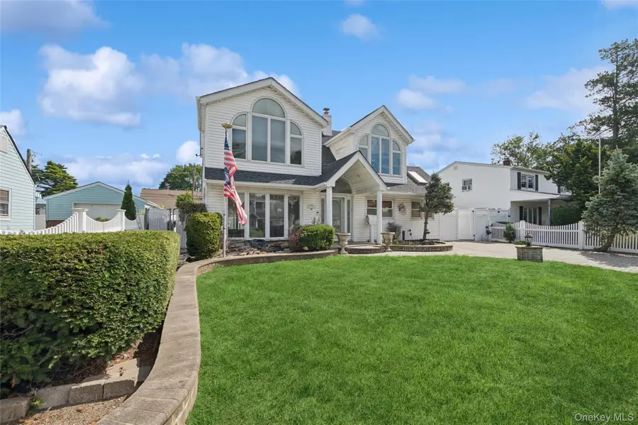 63 Stone Lane, Levittown, NY 11756 - #3