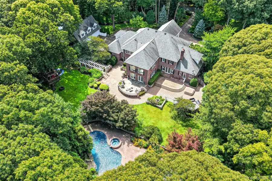 11 Danton Lane N, Locust Valley, NY 11560 - #2