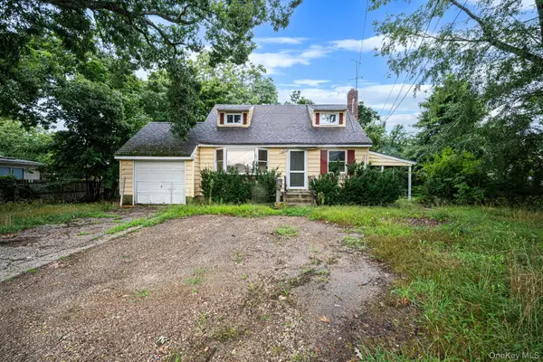 440 Clayton Street, Central Islip, NY 11722