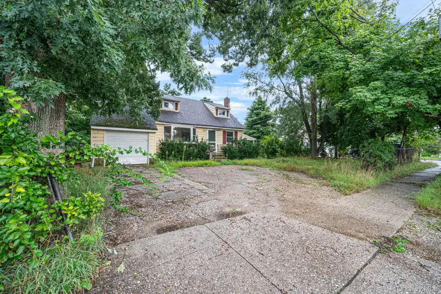 440 Clayton Street, Central Islip, NY 11722 - #2
