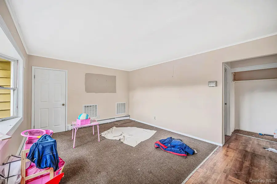 440 Clayton Street, Central Islip, NY 11722 - #3