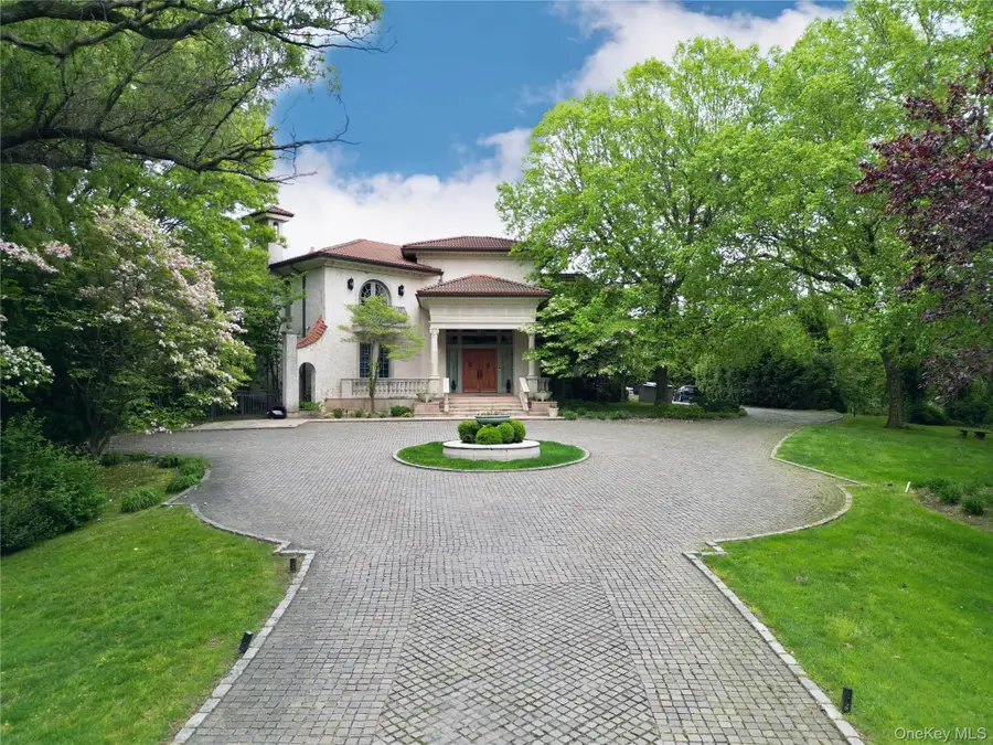 17 Split Rock Drive, Great Neck, NY 11024 - #2