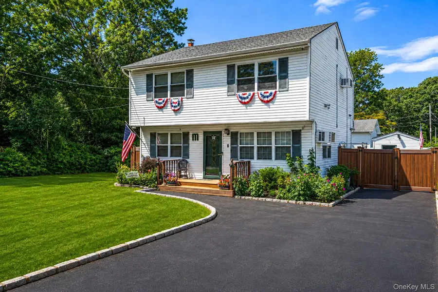 8 Halewood Drive, Shirley, NY 11967 - #2