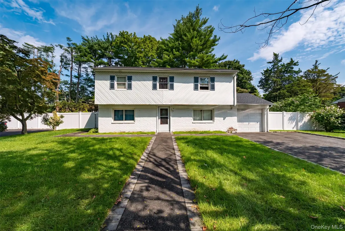 19 South Lane, Huntington, NY 11743 - #1