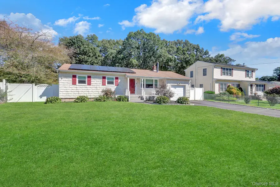 41 Hopes Avenue, Holtsville, NY 11742 - #3