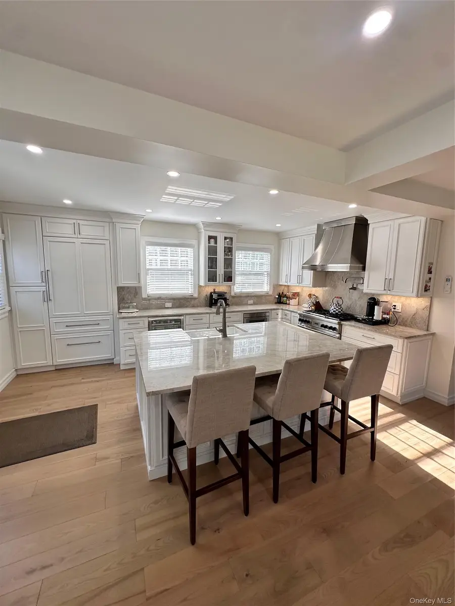 252 Beverly Road, Little Neck, NY 11363 - #3