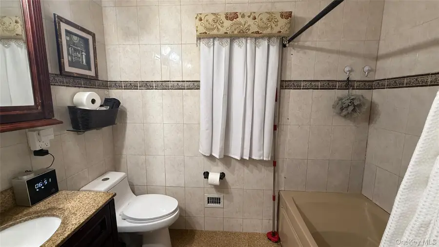 11412 142nd Street, South Ozone Park, NY 11436 - #3