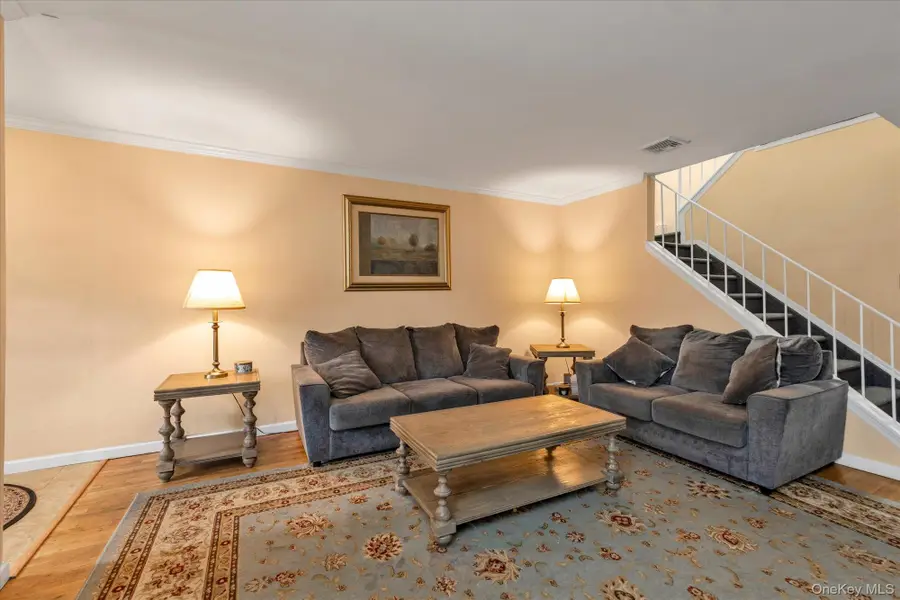 88 E Valley Stream Boulevard #6, Valley Stream, NY 11580 - #2
