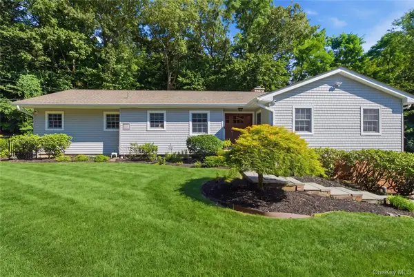 30 Cove Road, Huntington, NY 11743