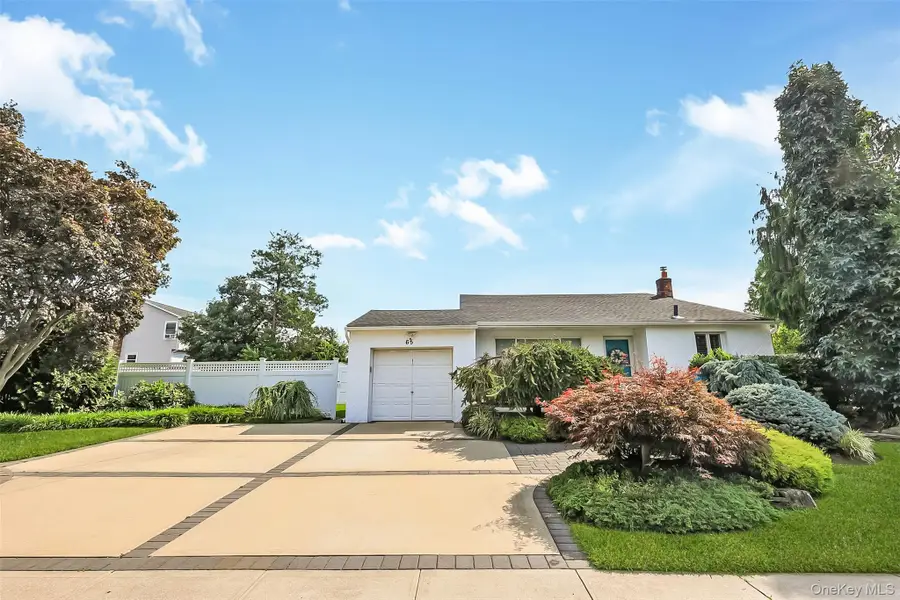 65 Graham Street, Farmingdale, NY 11735 - #2