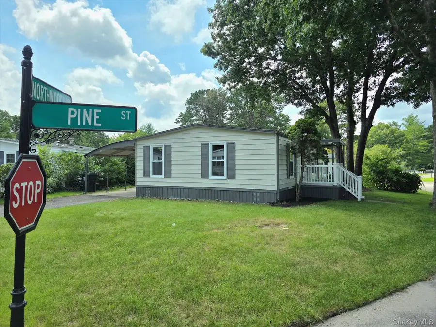 525 Riverleigh Avenue #221, Riverhead, NY 11901 - #2