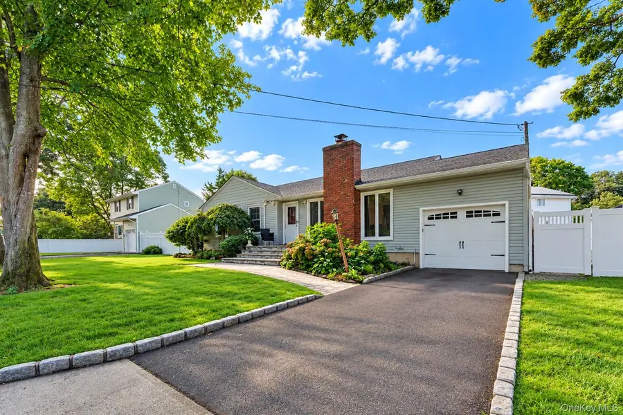 145 Thames Street, Port Jefferson Station, NY 11776 - #2