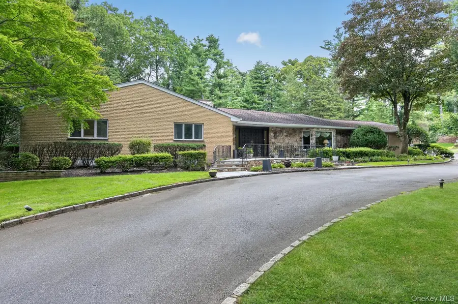 10 Dorchester Drive, Muttontown, NY 11545 - #2