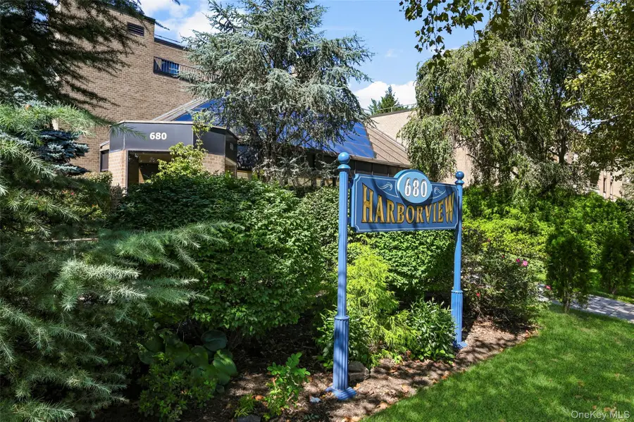 680 W Boston Post Road #3A, Mamaroneck, NY 10543 - #2