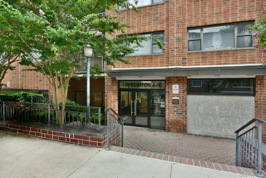 100 Clinton Avenue #4N, Mineola, NY 11501 - #2