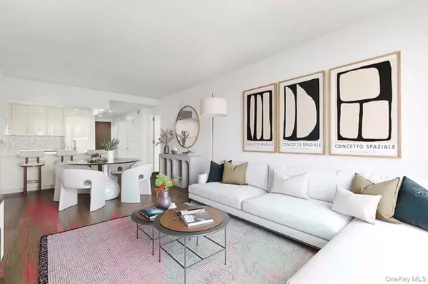 50 Riverside Boulevard #15M, New York (Manhattan), NY 10069