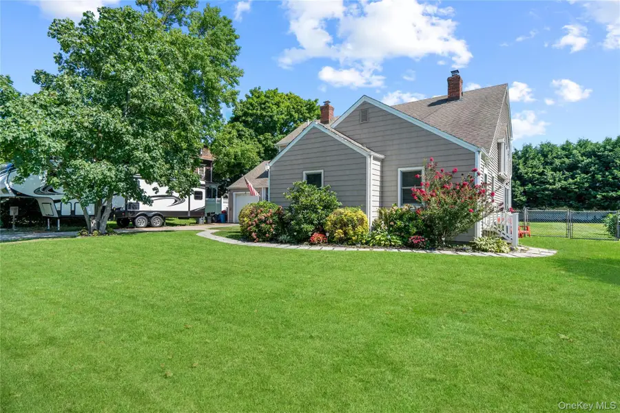 73 Maple Avenue, Bay Shore, NY 11706 - #2