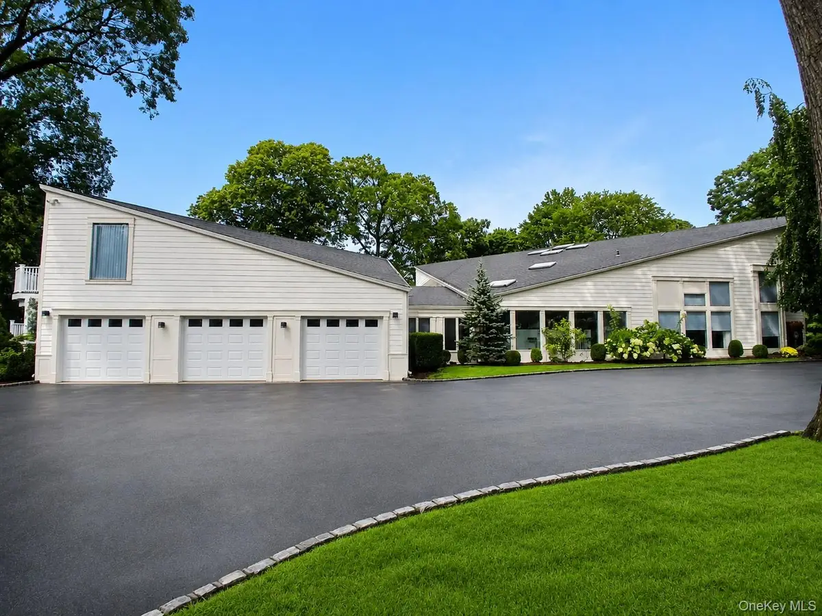 5 Carol Lane, Upper Brookville, NY 11545 - #1