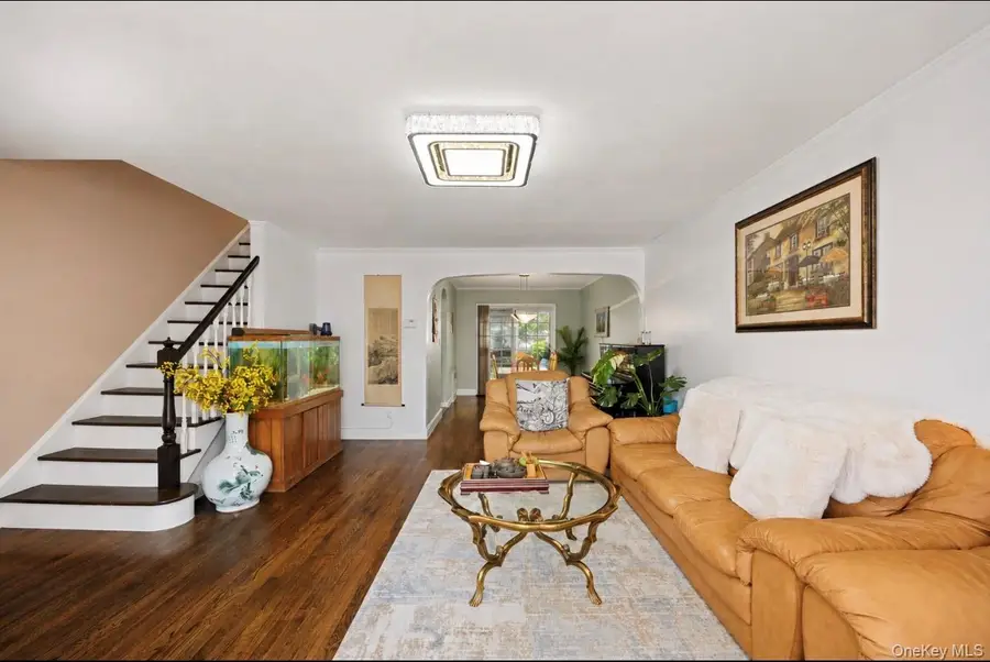75-31 Furmanville Avenue, Middle Village, NY 11379 - #3
