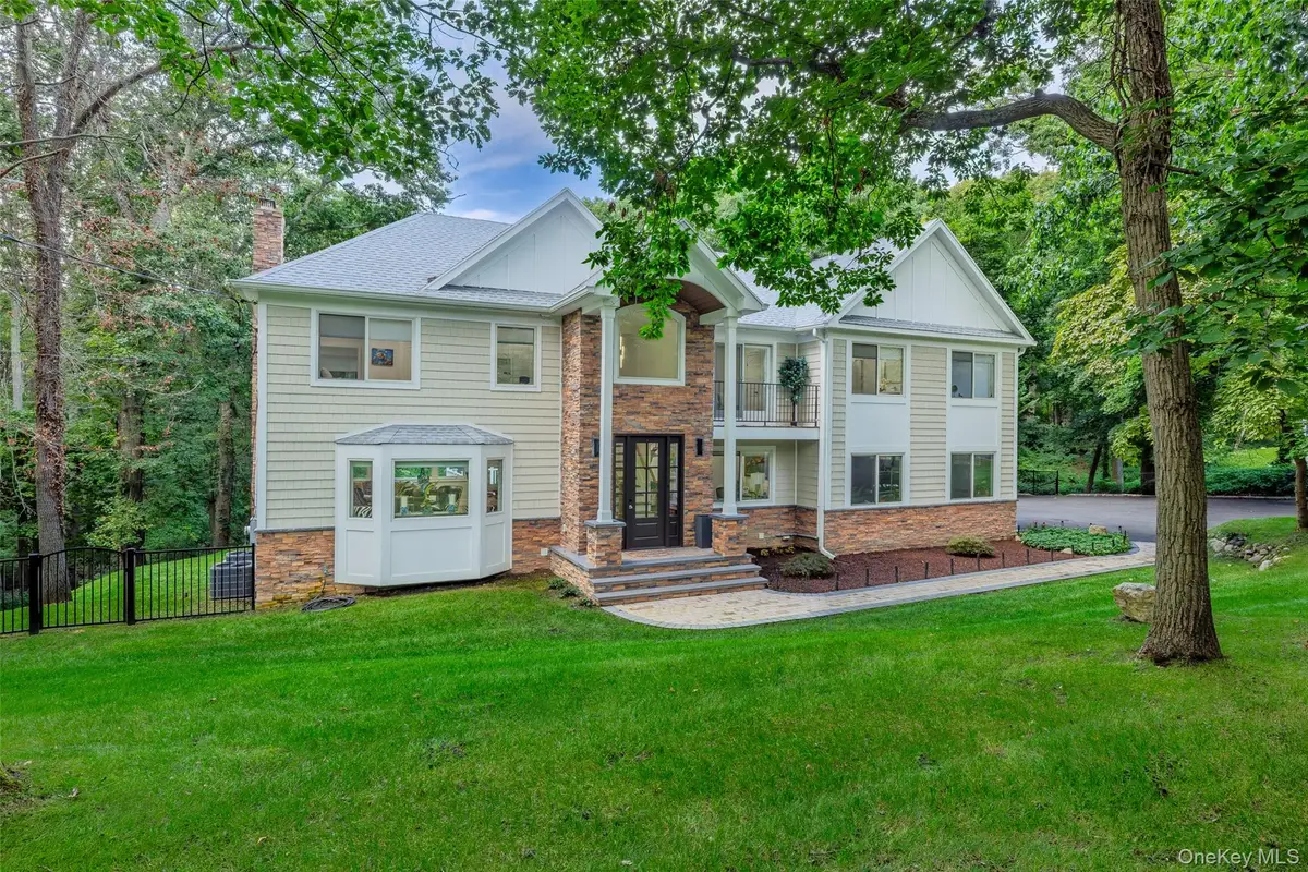 5 Buena Vista Road, Port Jefferson, NY 11777 - #1