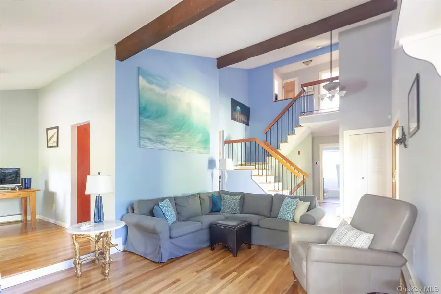 17 Columbine S, Hampton Bays, NY 11946 - #3