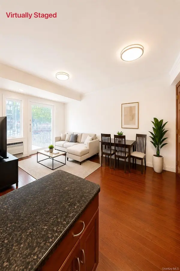 4105 College Point Boulevard #2D, Flushing, NY 11355