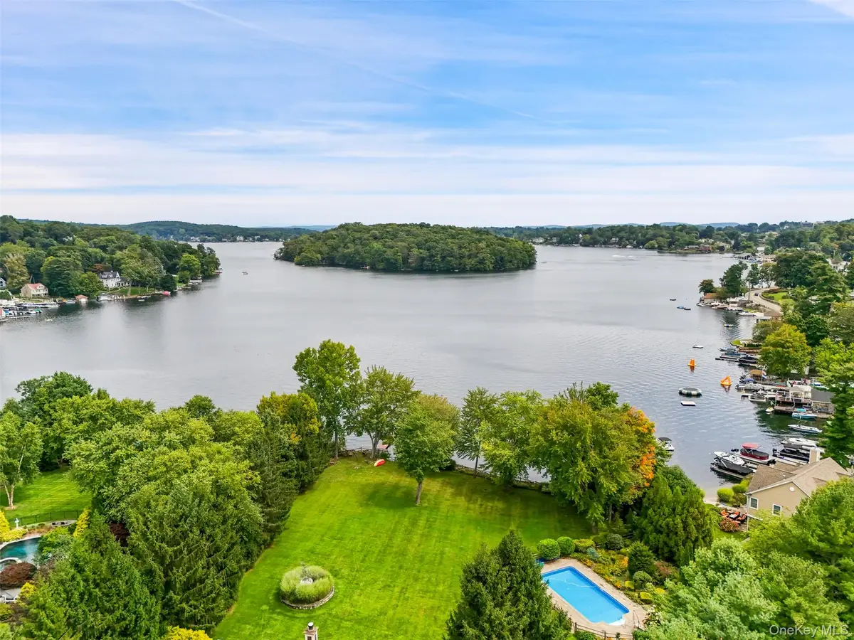 18 Clara Lane, Mahopac, NY 10541 - #1