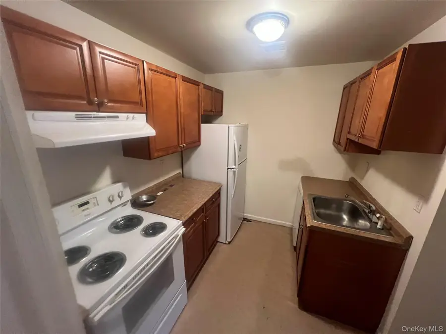 408 Carpenter Avenue #24, Newburgh, NY 12550 - #3