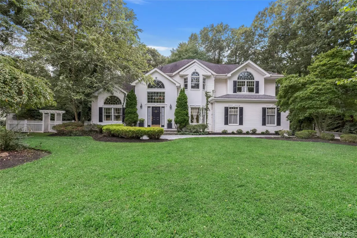 14 Cobbler Lane, East Setauket, NY 11733 - #1