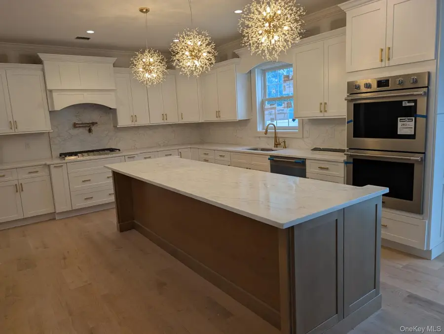 52 Linden Avenue, Bethpage, NY 11714 - #3