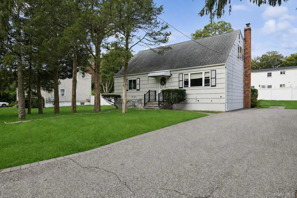 544 Park Avenue, Centereach, NY 11720 - #1