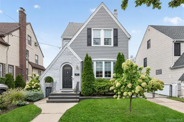 344 Houston Avenue, Mineola, NY 11501