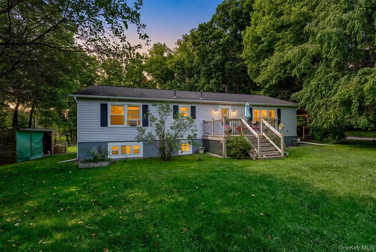 28 Buck Lane, Saugerties, NY 12477 - #1