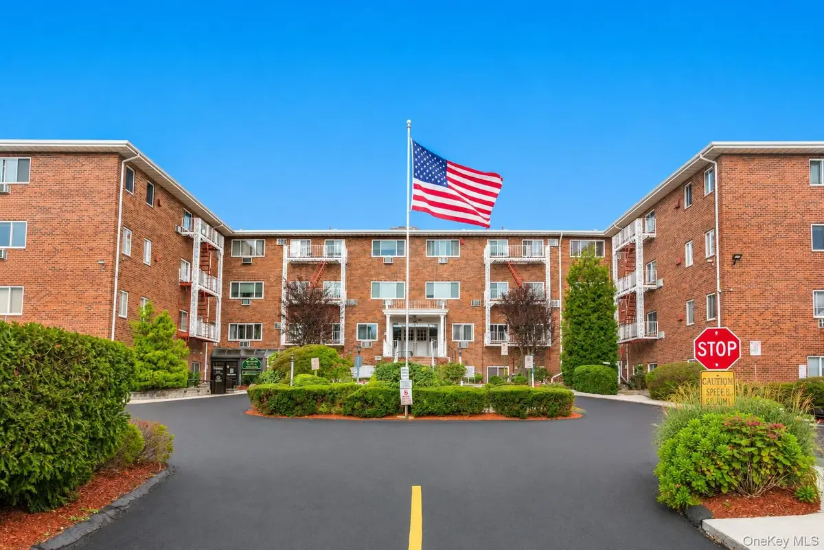 838 Pelhamdale Avenue #2H, New Rochelle, NY 10801 - #1