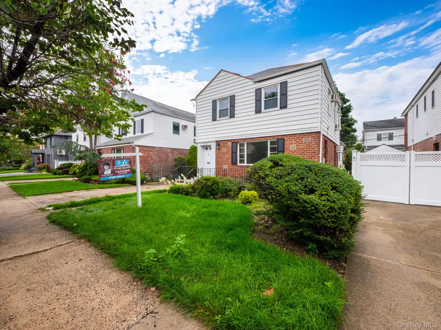 75-19 171st Street, Fresh Meadows, NY 11366 - #2