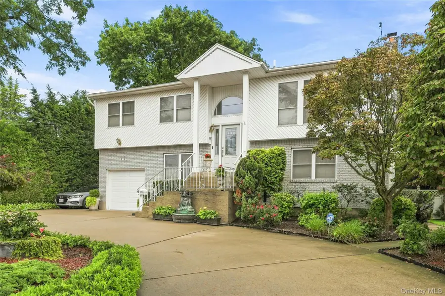 991 Newbridge Road, North Bellmore, NY 11710 - #3