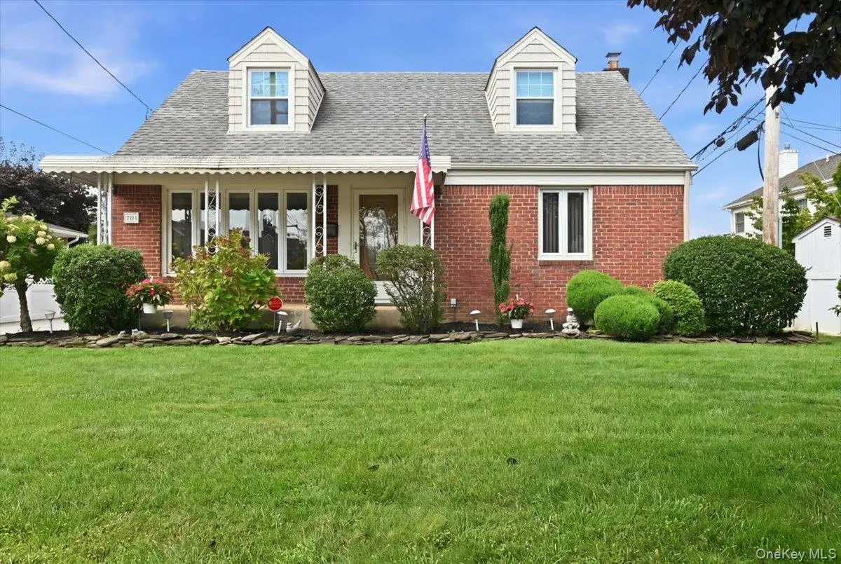 303 Caroline Avenue, Garden City South, NY 11530 - #1