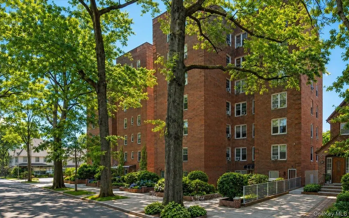 82-40 Austin Street #6B, Kew Gardens, NY 11415 - #1