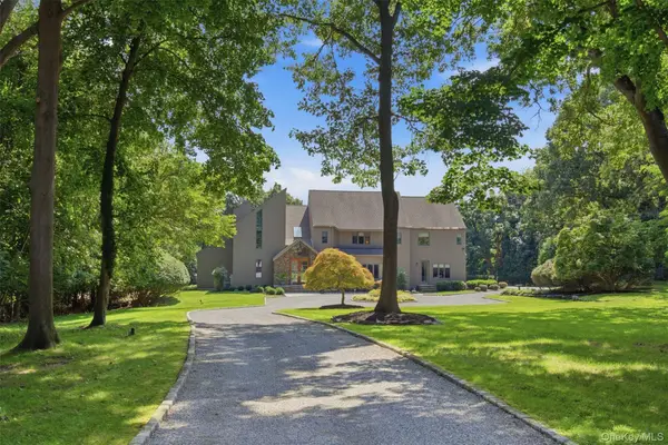 6 Target Rock Drive, Lloyd Harbor, NY 11743