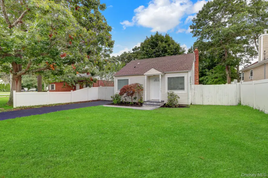 386 Tallwood Drive, Shirley, NY 11967 - #2