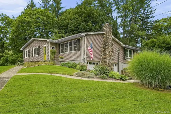 4 Rena Marie Circle, Washingtonville, NY 10992